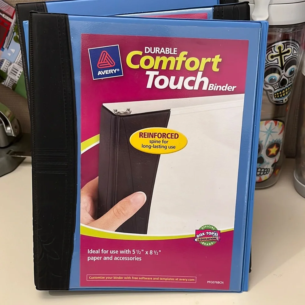 3️⃣ Comfort Touch Avery Binders 5.5” x 8.5” 2️⃣ REEMS of paper 🔟 Divider Tabs